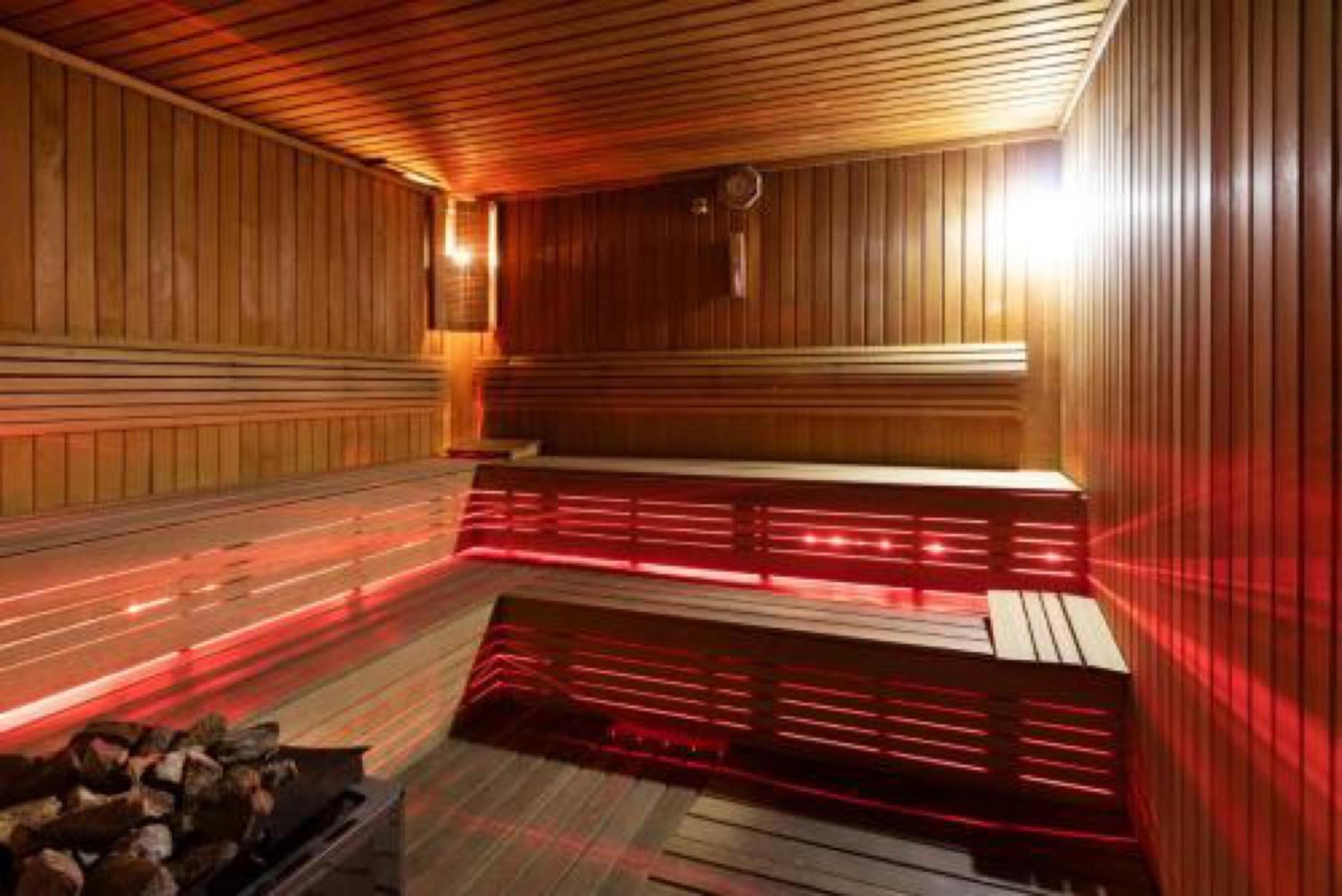 Delux Sea View Aparthotel In Orbi City Batoemi Buitenkant foto